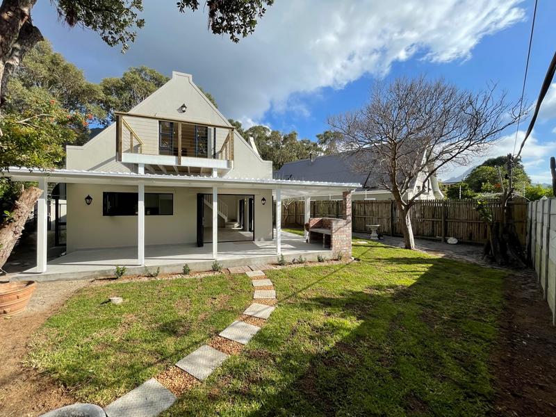 3 Bedroom Property for Sale in Beach Estate Western Cape